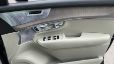 Volvo XC90 2.0 T8 PHEV Ultra Dark 5dr AWD Geartronic Estate